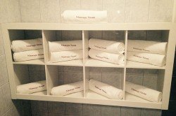 massage-house-bathrooms