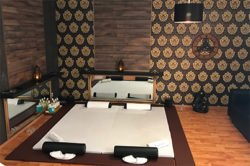 Cave of Elegance massage room